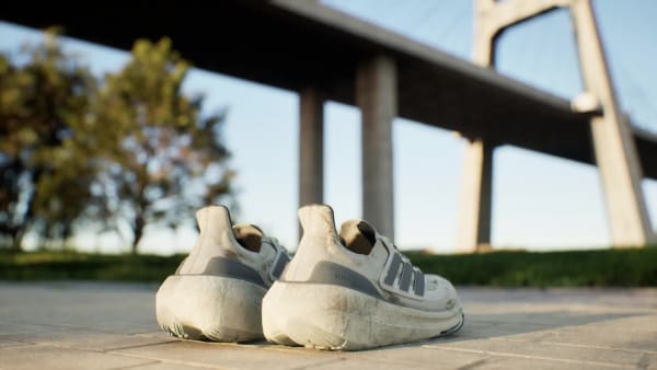 ADIDAS SCARPA ULTRABOOST LIGHT ®
